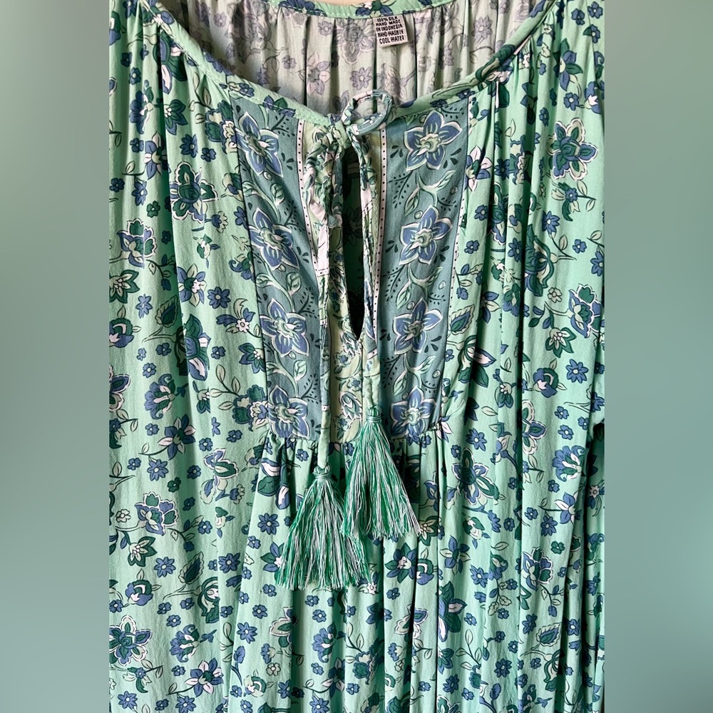 Silk Floral Boho Dress Tiered Bell Sleeves Tassel Tie Mint Green Size XL - Picture 8 of 9
